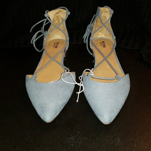 Criss Cross Flats - Picture 1 of 5